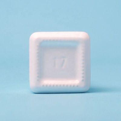 6ml 美しいネイルローチ ボトル 白い滑らかな表面 REACH 認証